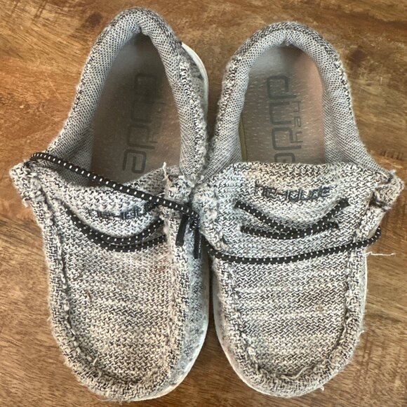 Hey Dude Wally Sox Skater - Picture 3 of 9